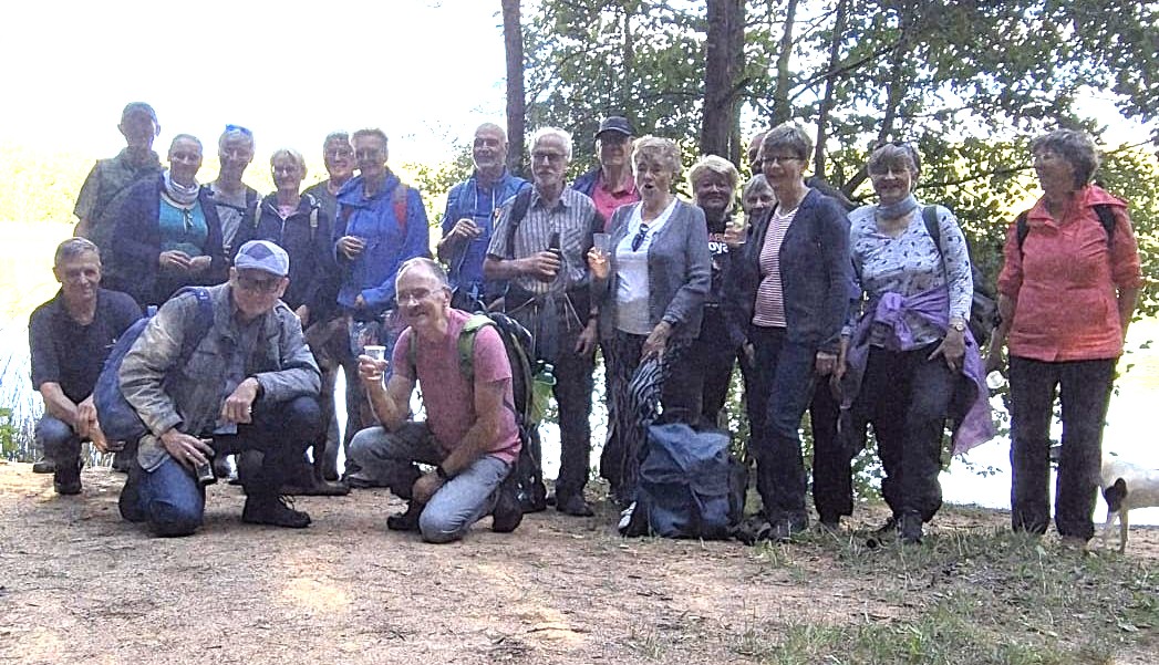 2026 Wanderung zur Tongrube Gruppenbild    heller